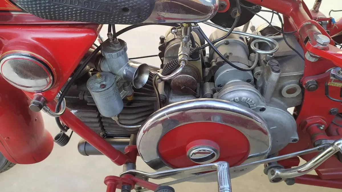 Moto Guzzi   (7)