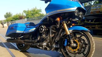 Harley-Davidson 1800 Road Glide Custom (2013) - FLTRXSE usata