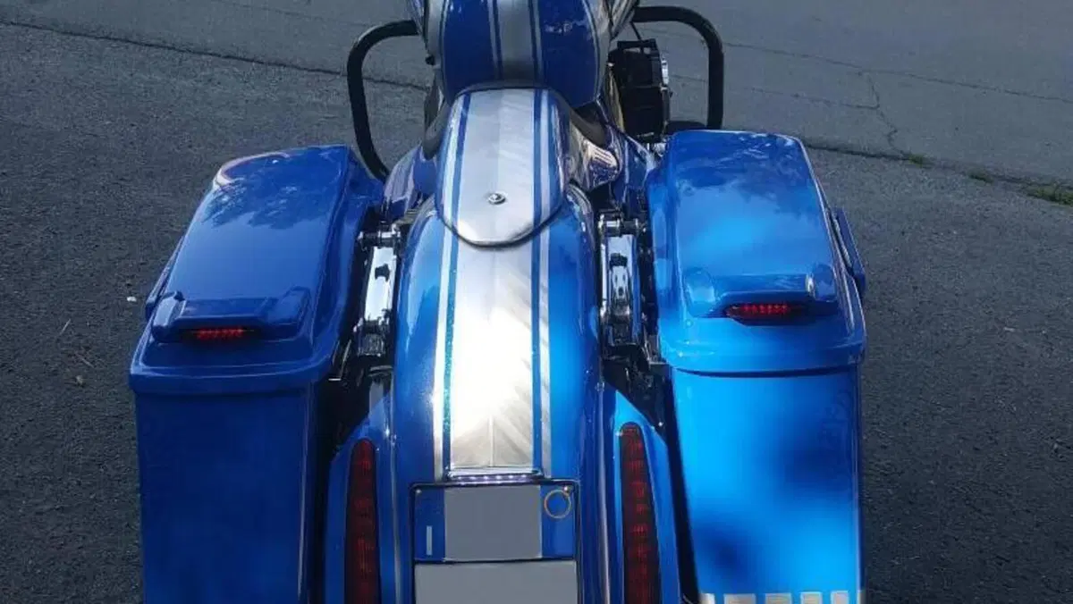 Harley-Davidson 1800 Road Glide Custom (2013) - FLTRXSE  (12)