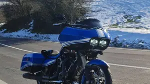 Harley-Davidson 1800 Road Glide Custom (2013) - FLTRXSE  (17)