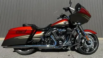 Harley-Davidson 1800 Road Glide Custom (2013) - FLTRXSE usata