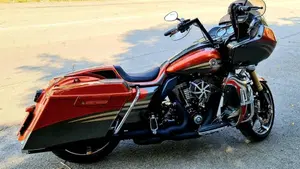 Harley-Davidson 1800 Road Glide Custom (2013) - FLTRXSE  (6)