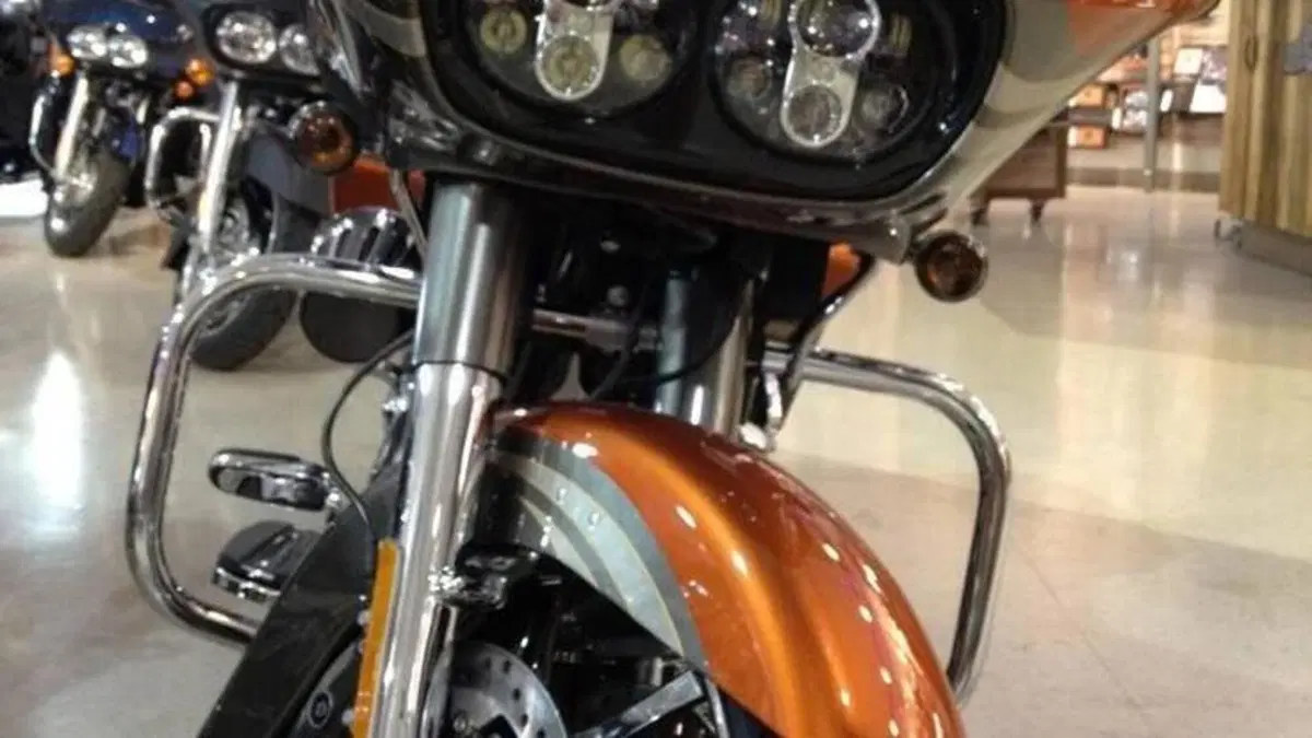 Harley-Davidson 1800 Road Glide Custom (2013) - FLTRXSE  (19)