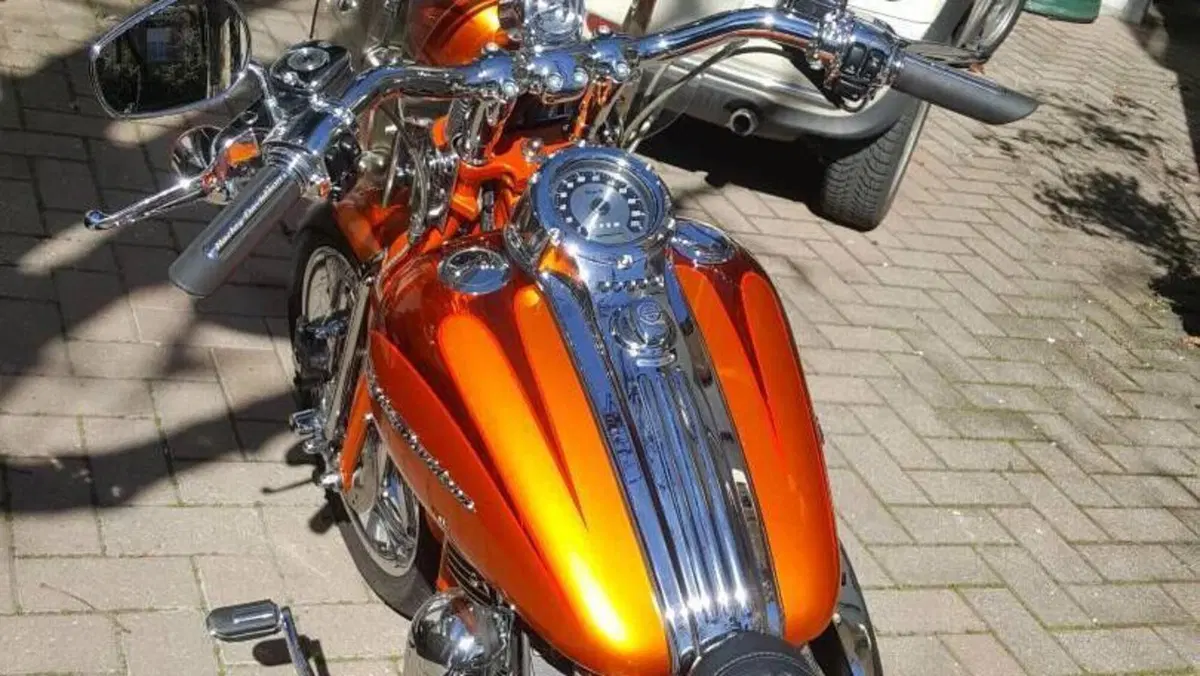 Harley-Davidson 1800 Springer (2009 - 12) - FXSTSSE  (9)