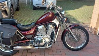 Suzuki VS 750 INTRUDER epoca