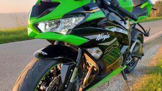 Kawasaki Ninja 636 ZX-6R KRT (2019 - 20) usata