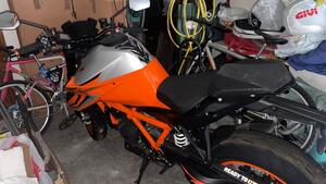 KTM 1290 Super Duke R (2022 - 23) 