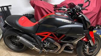 ducati diavel 1200 (2010 - 13)