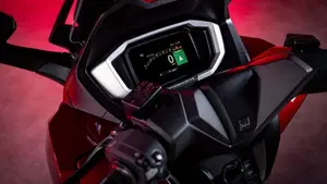 Honda Forza 350 Deluxe (2025 - 26)  (4)