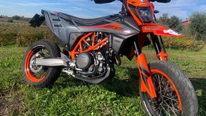 KTM 690 SMC R (2021 - 22) 