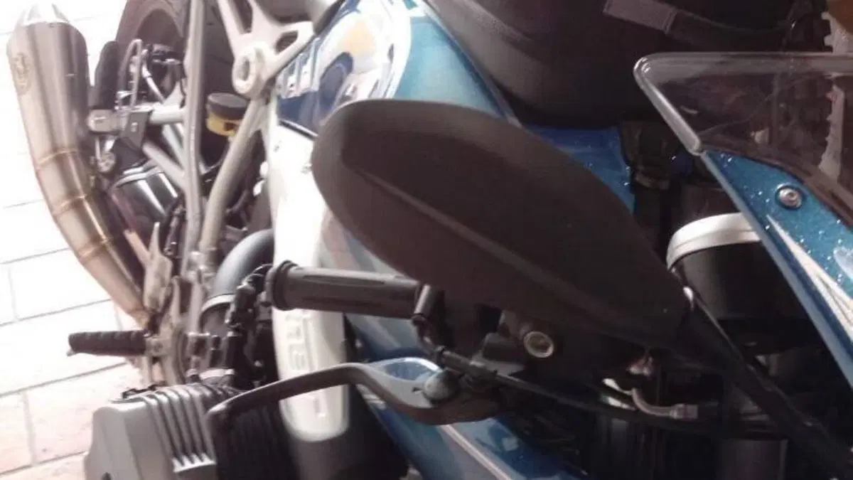 Bmw R nineT 1200 Racer (2017 - 20)  (6)