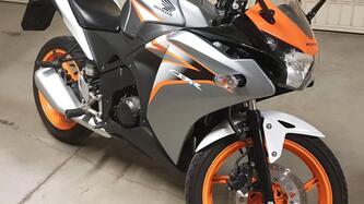 Honda CBR 125 R (2007 - 17) usata
