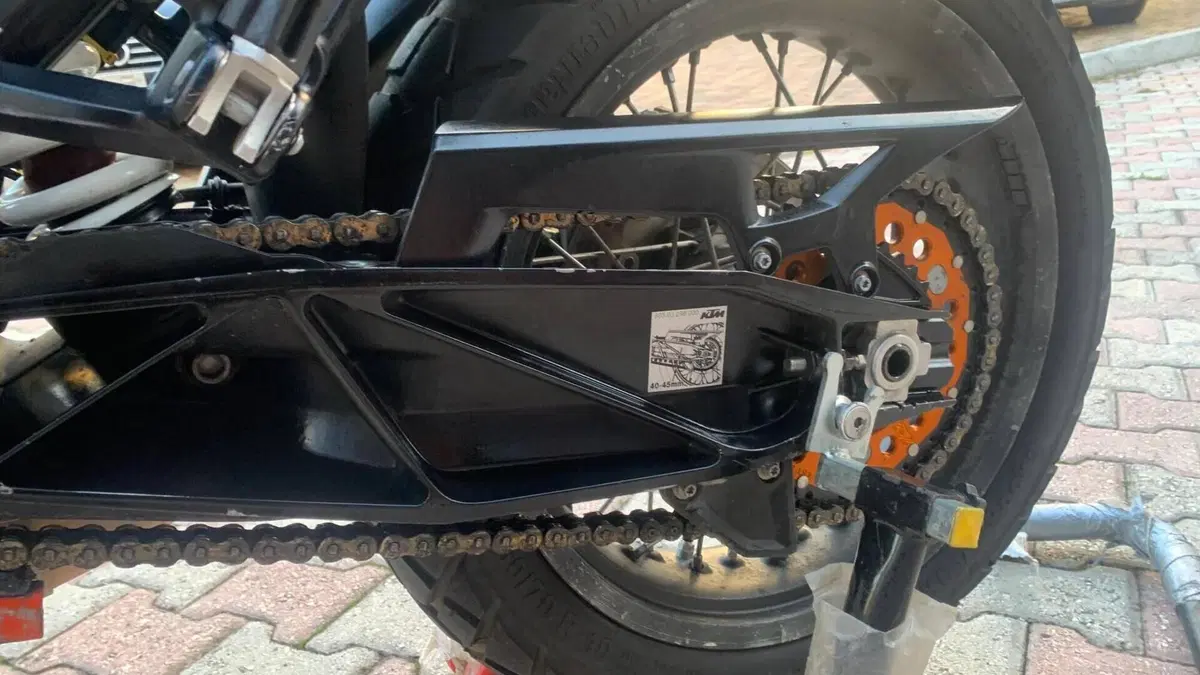 KTM 1090 Adventure R (2017 - 19)  (4)