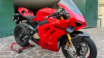 ducati panigale v4 s (2022 - 24)