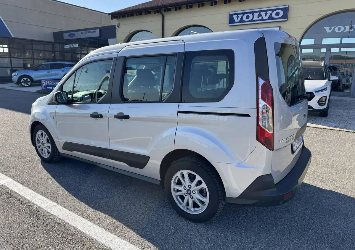 Ford Tourneo Connect 1.5 TDCi 100 CV Plus (4)