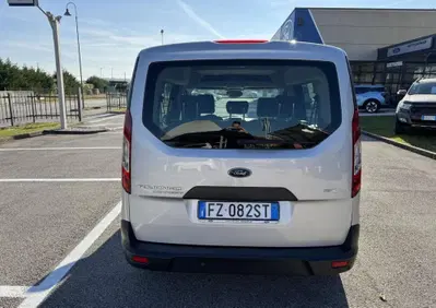 Ford Tourneo Connect 1.5 TDCi 100 CV Plus (5)