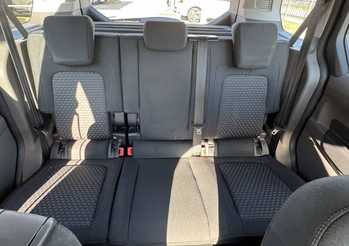 Ford Tourneo Connect 1.5 TDCi 100 CV Plus (13)