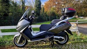 Peugeot Satelis 400 