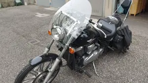 Kawasaki Vulcan VN 900 Custom (2006 - 09)  (4)