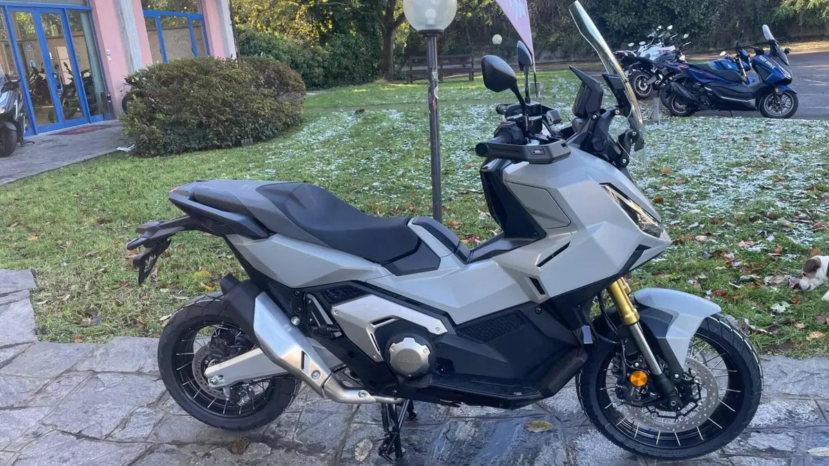 Honda X-ADV 750 (2025 - 26)  (2)