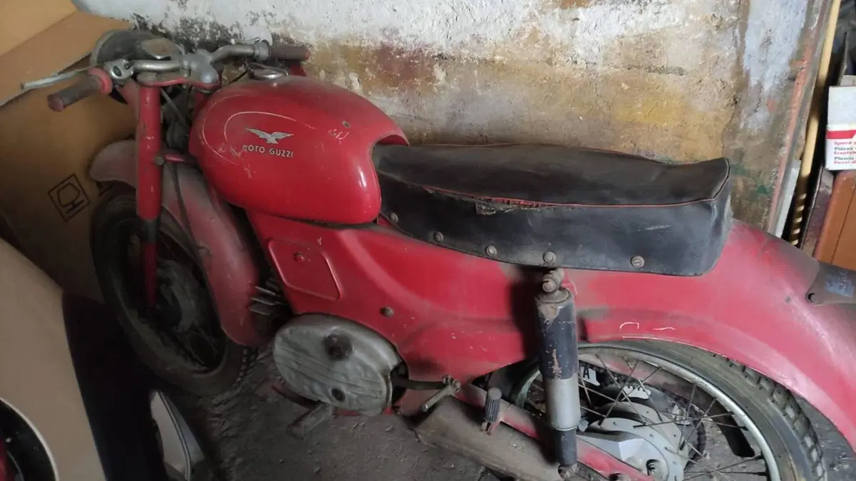 Moto Guzzi   (4)