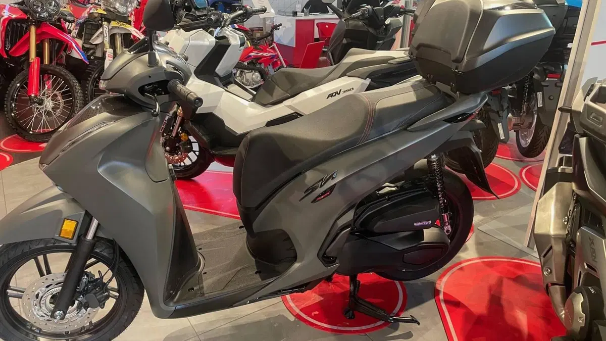 Honda SH 350i GT (2025 - 26)  (2)