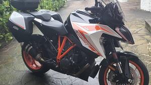 KTM 1290 Super Duke GT (2021) 