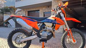 KTM 350 EXC-F (2022) 