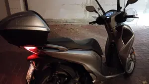Honda SH 150i (2017 - 19)  (3)