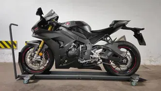 Honda CBR 1000 RR-R Fireblade SP Carbon Edition (2024 - 26) usata