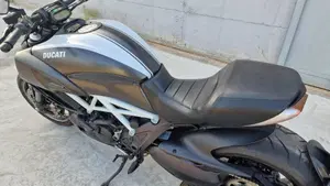 Ducati Diavel 1200 Carbon (2014 - 16)  (3)
