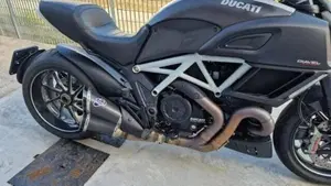Ducati Diavel 1200 Carbon (2014 - 16)  (5)