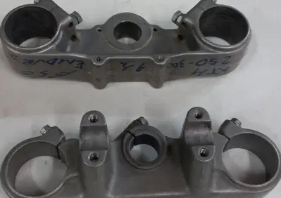 Piastre forcella Ktm diam 54/60 int.190 inferiore - Annuncio 9596489