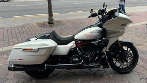 Harley-Davidson CVO Road Glide ST (2024)