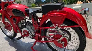 Moto Guzzi   (3)