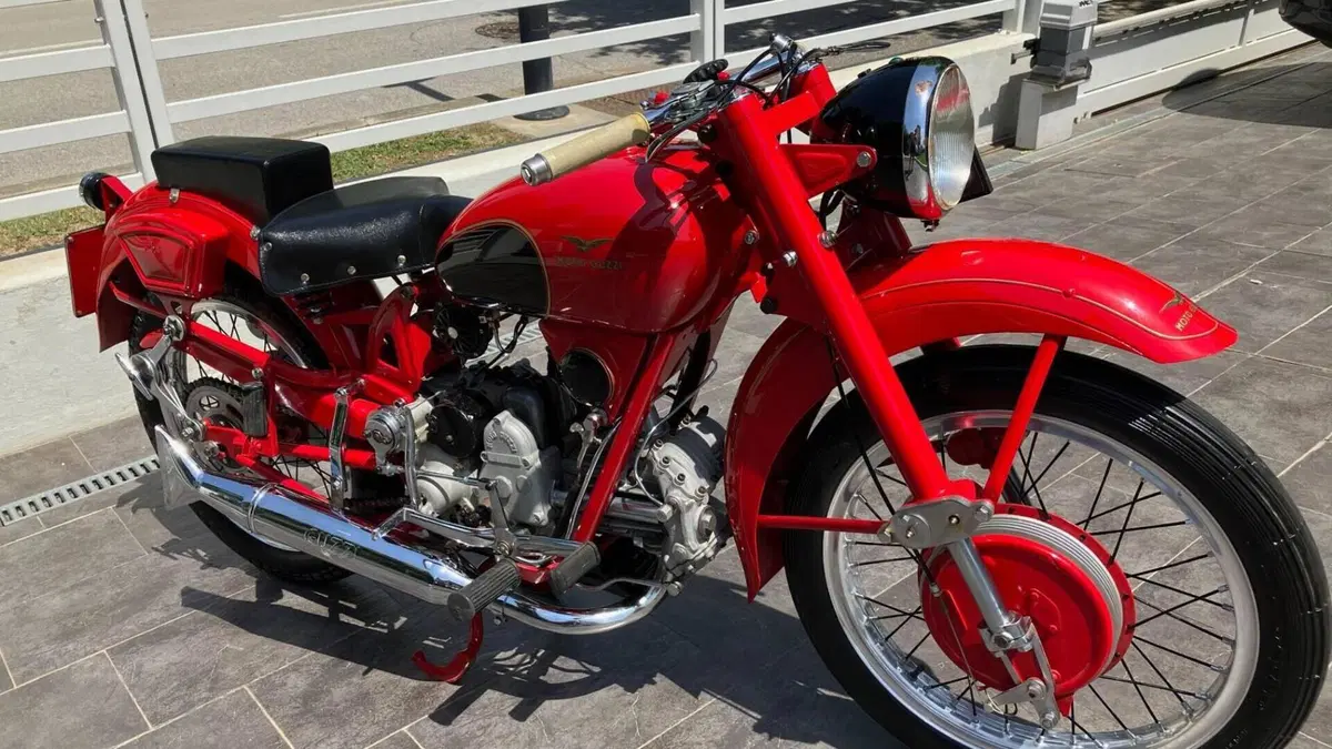 Moto Guzzi   (6)