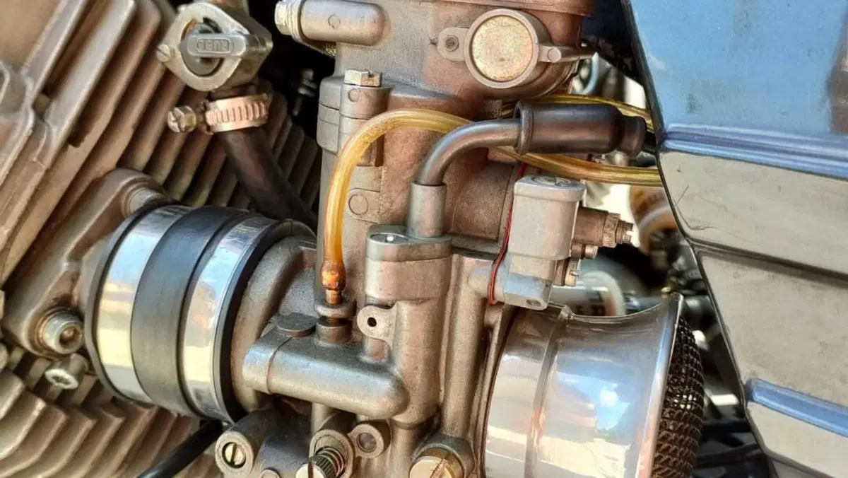 Moto Guzzi   (2)