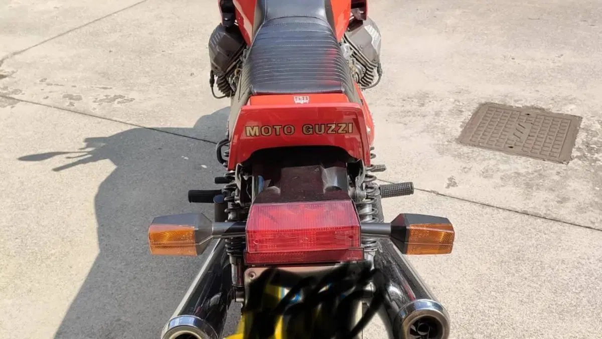 Moto Guzzi   (7)
