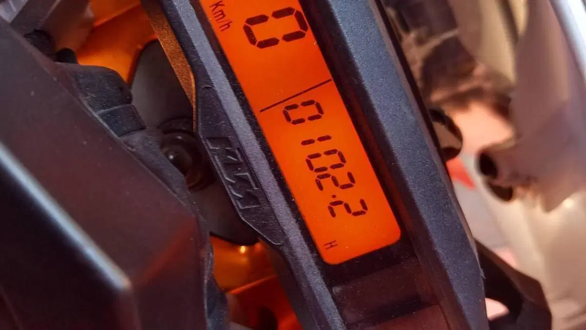 KTM 250 EXC TPI Six Days (2023)  (4)