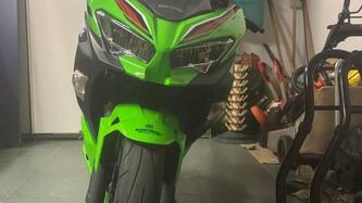 Kawasaki Ninja 400 (2023) usata