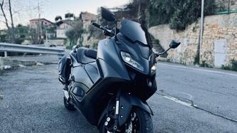 Yamaha T-Max 560 (2022 - 24) usata