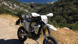 Husqvarna 701 Supermoto (2016) usata