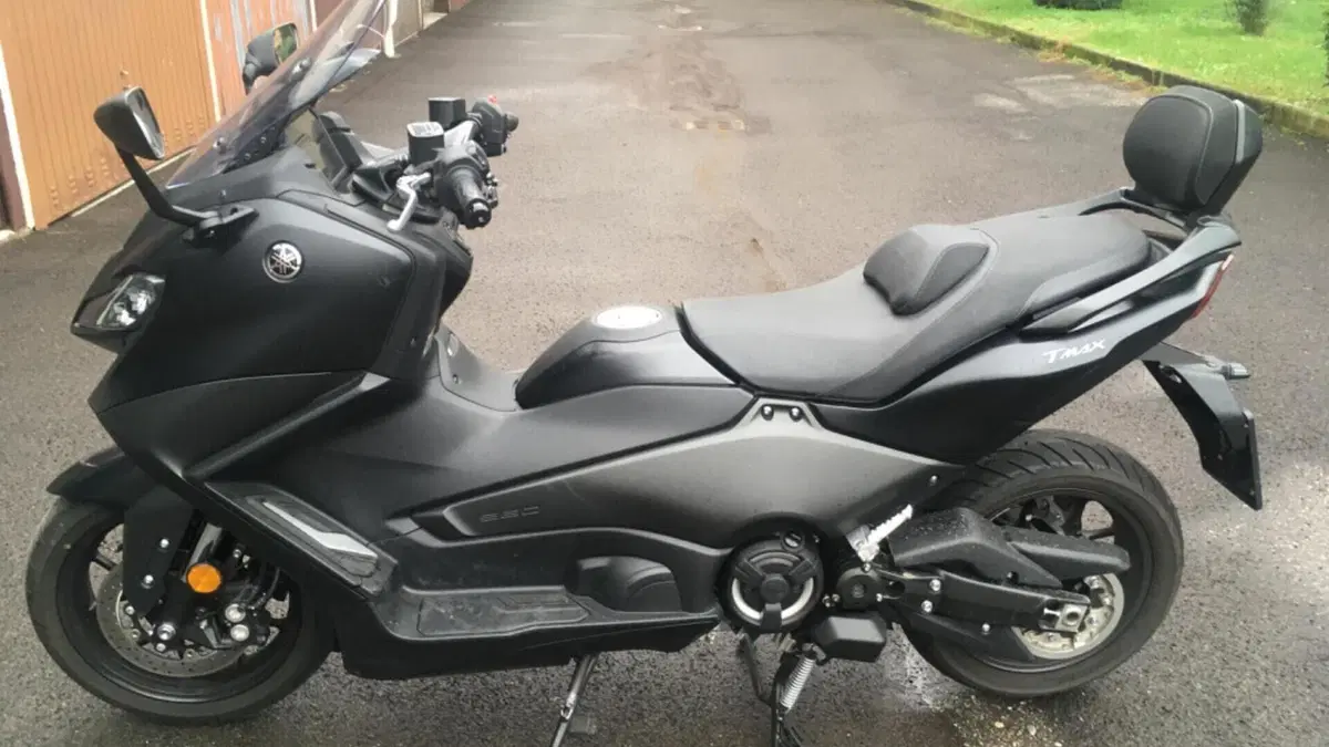 Yamaha T-Max 560 (2022 - 24)  (3)