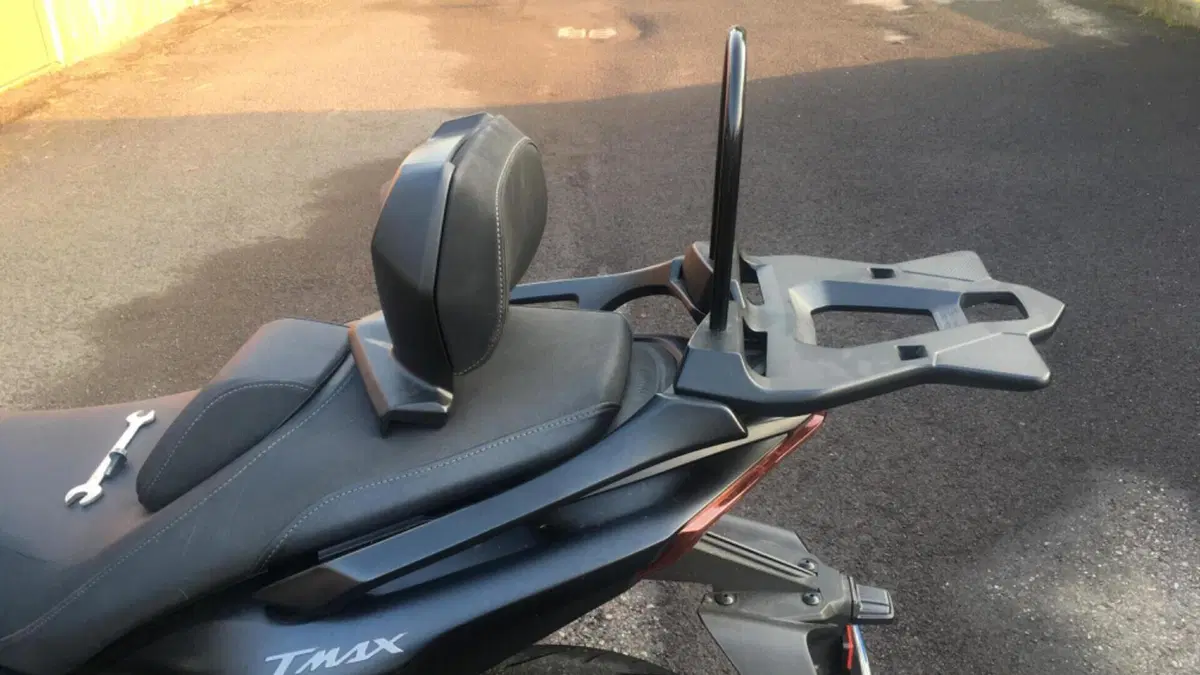 Yamaha T-Max 560 (2022 - 24)  (8)