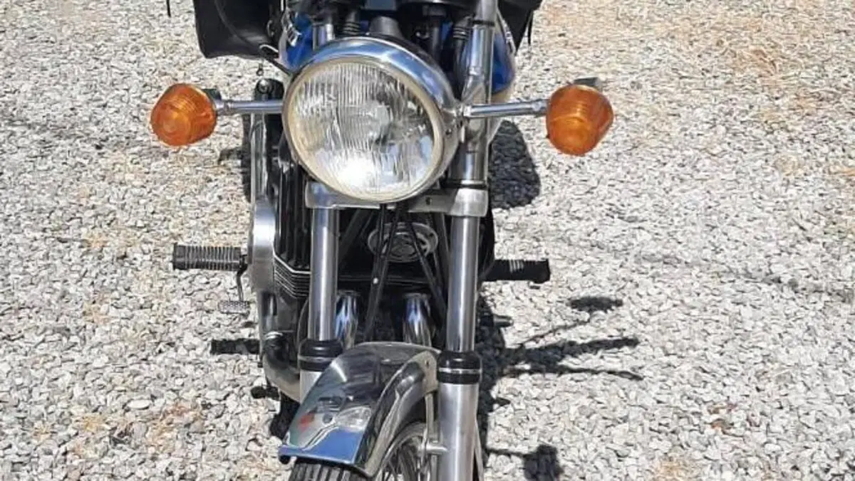 Moto Guzzi   (2)