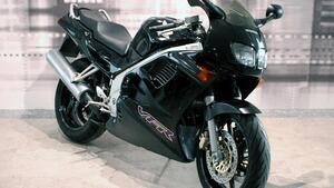 Honda VFR 750 F (1994 - 97) 