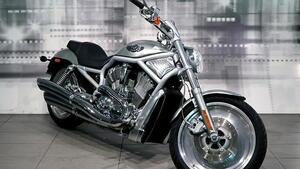 Harley-Davidson 1130 V-Rod (2006) - VRSCA 