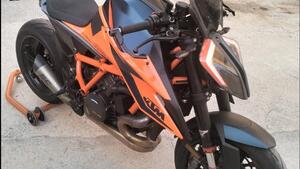 KTM 1290 Super Duke R (2021) 