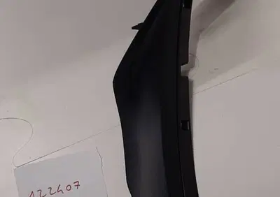 TUNNEL LATERALE DX PER BEVERLY 300/400 HPE Piaggio - Annuncio 9610790