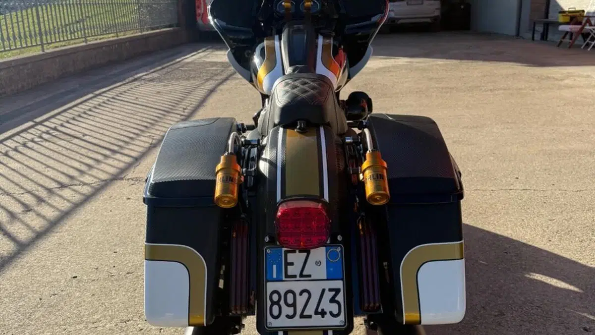 Harley-Davidson Road Glide ST (2022 - 23)  (4)